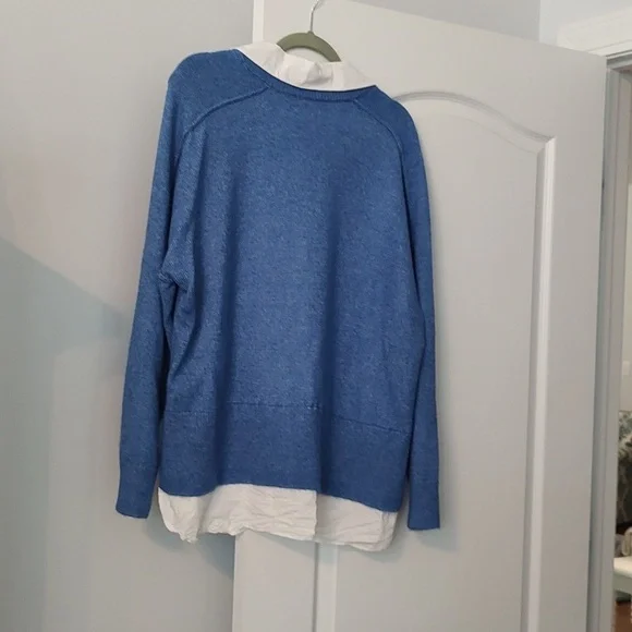 Wonderly Blue V-Neck Sweater with White Layer - Picture 2 of 4